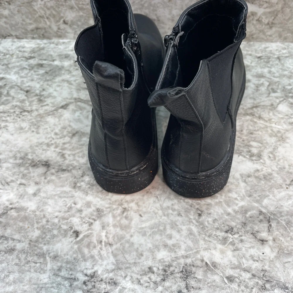 Sincerely jules boots size 4 black moto boots side zip